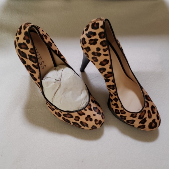 Guess sz 7 stiletto leopard calf skin BNWOB never - Picture 4 of 6